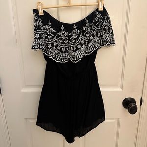 RD Style Strapless Romper; black; size small; lightly worn